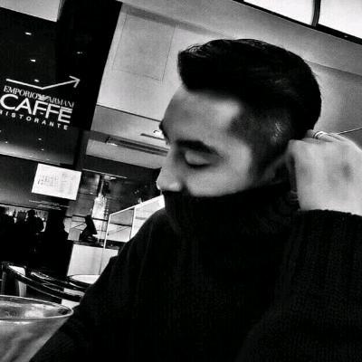 生椰拿铁☕.