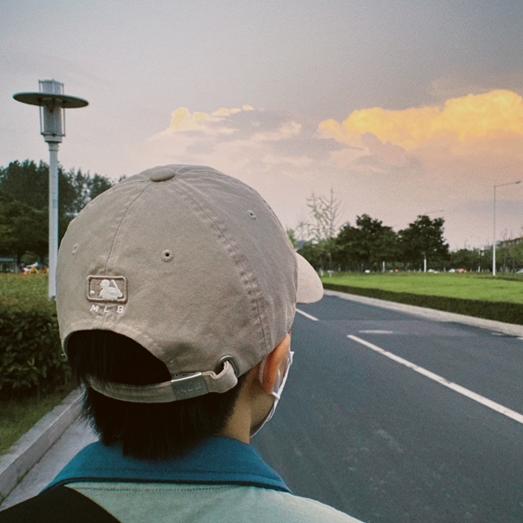 买了一万张彩票