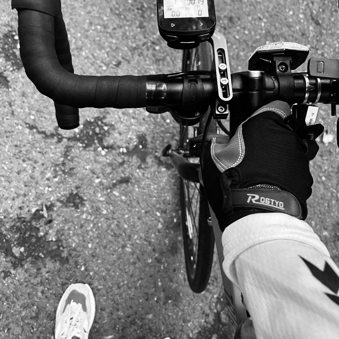 两个轮子一条杠