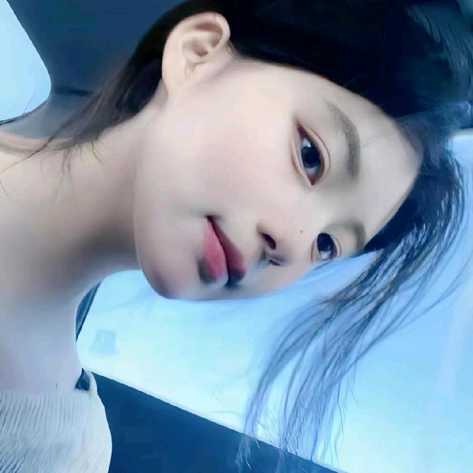 阿涵.