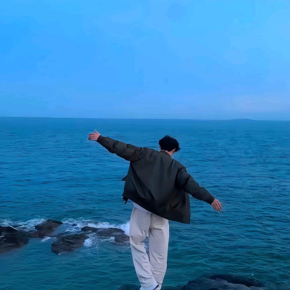 爱意留给晚风.༊