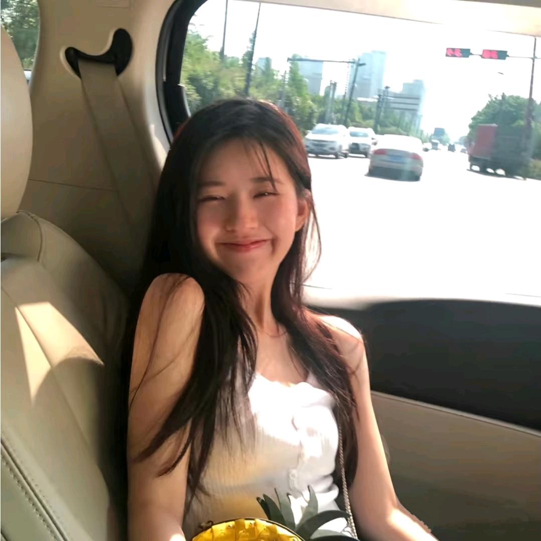 ang.y^