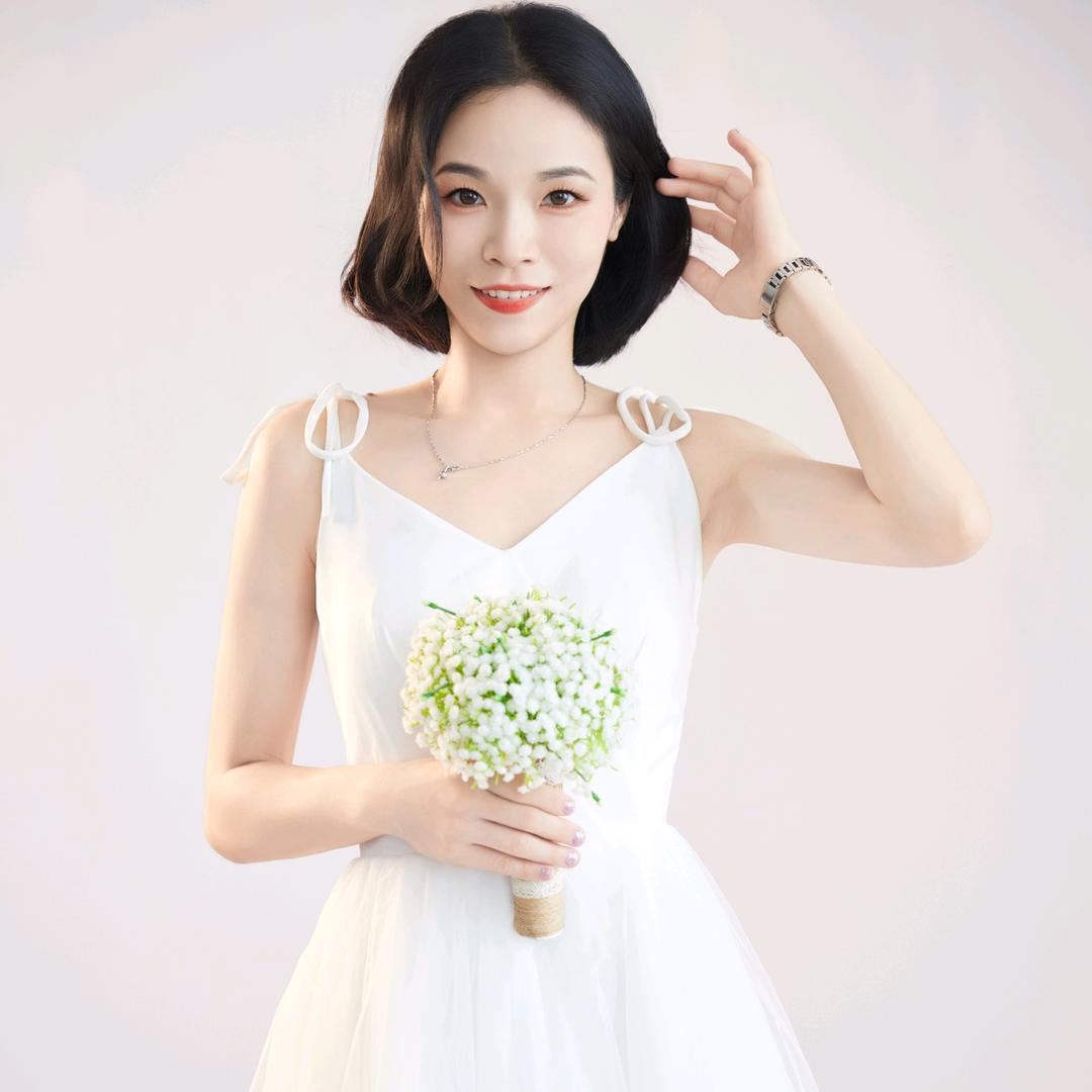 圆融女子曲线精雕塑形   金金