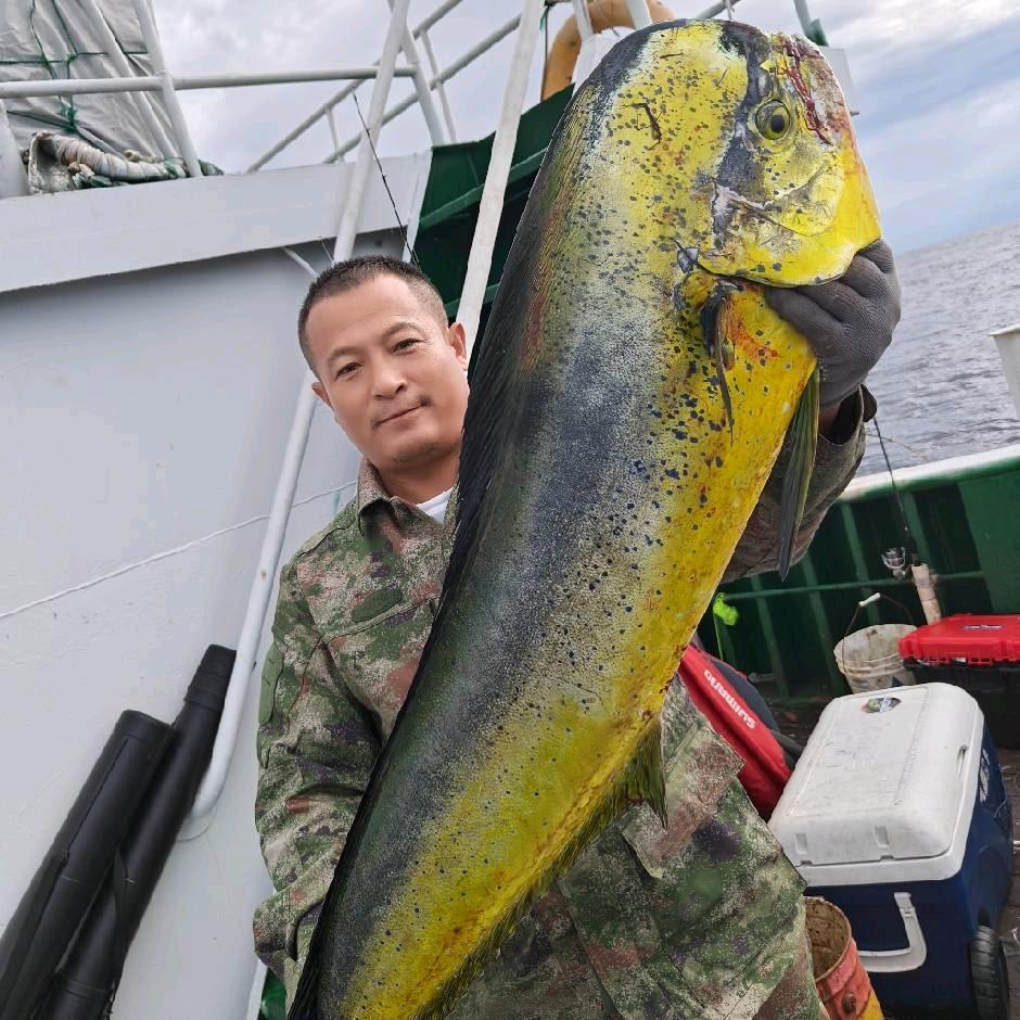红亮船钓