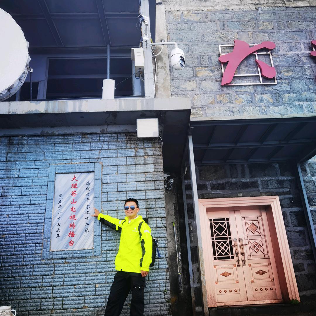 马路🛣️天空☁️商店🎁