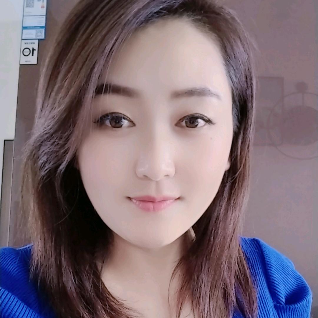 😘爱笑的娜娜