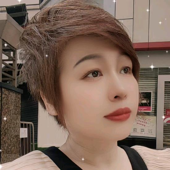 🌹铿锵玫瑰🌹