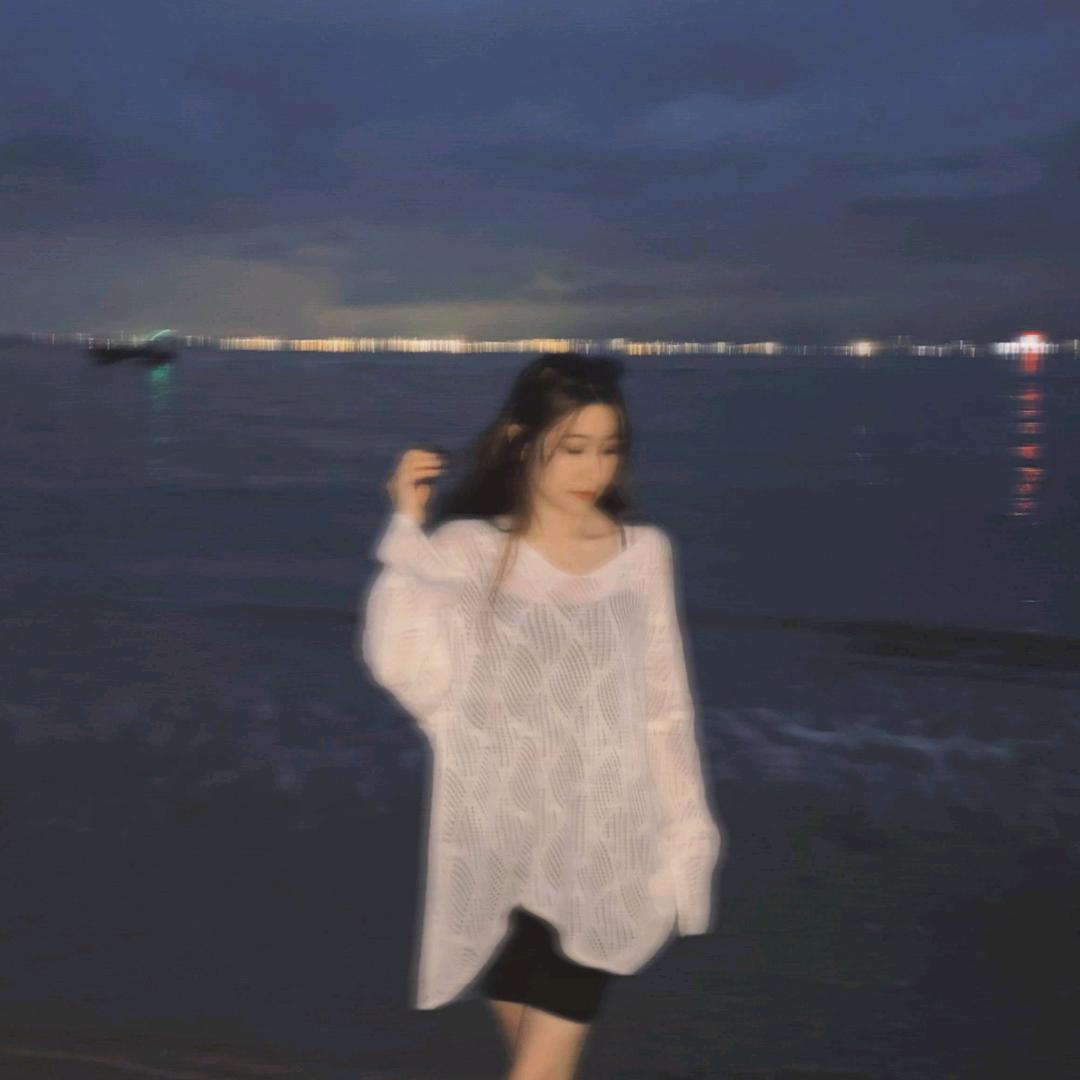 ALmira🦋