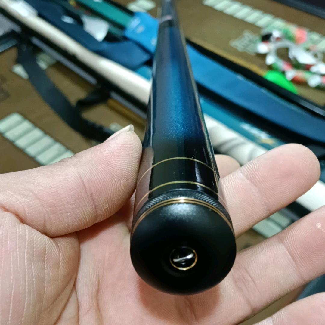 人的命运离不开钱