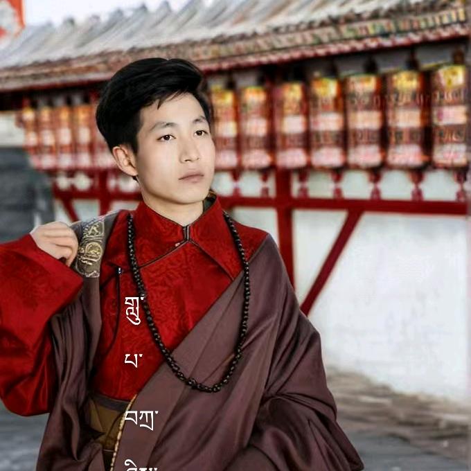 《金色山》翻唱扎坚