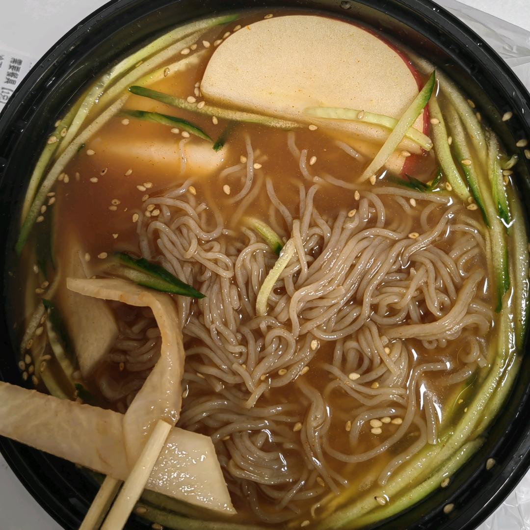 清风拂山岗