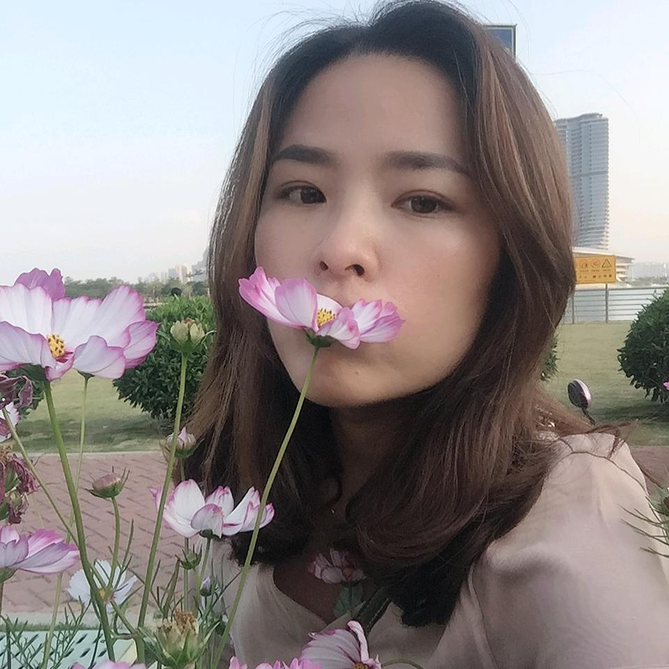 娜思小姐
