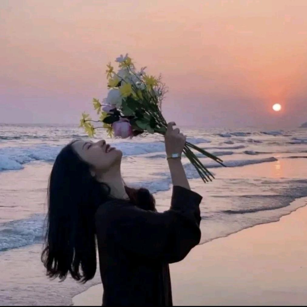卿卿.