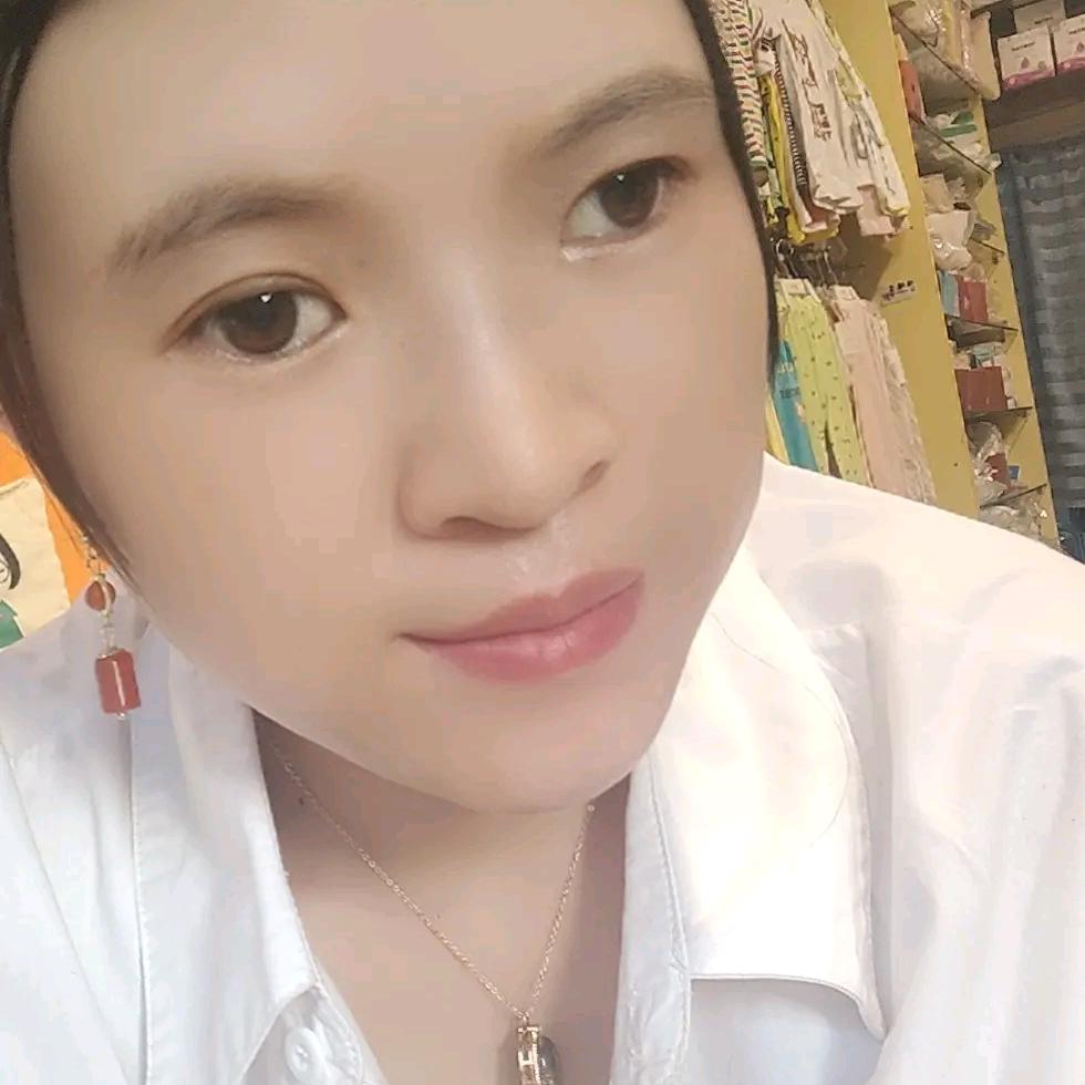 红尘过客。