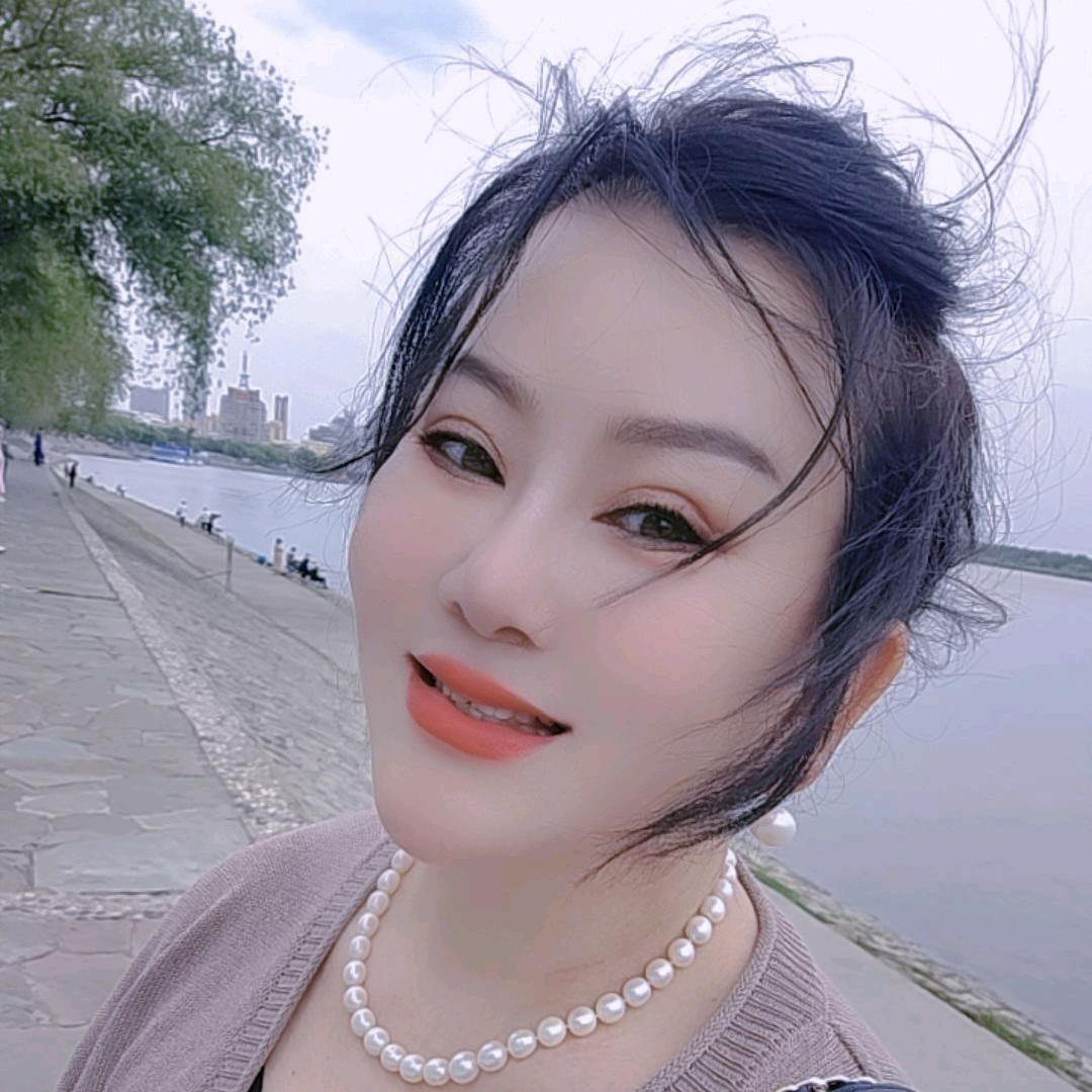 魏姐美妆纪