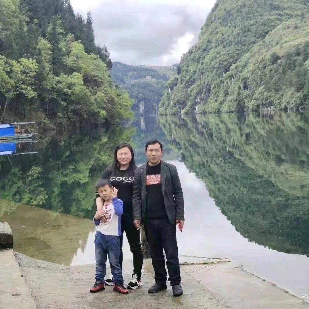 五音不全爱唱歌