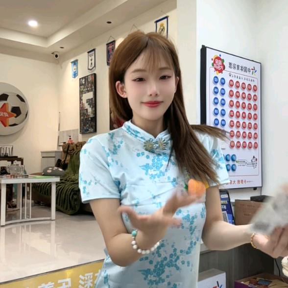 👄莉莉安