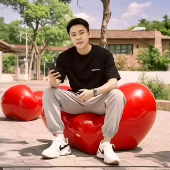 启航伤感情歌⁹¹⁰🎤（努力版）