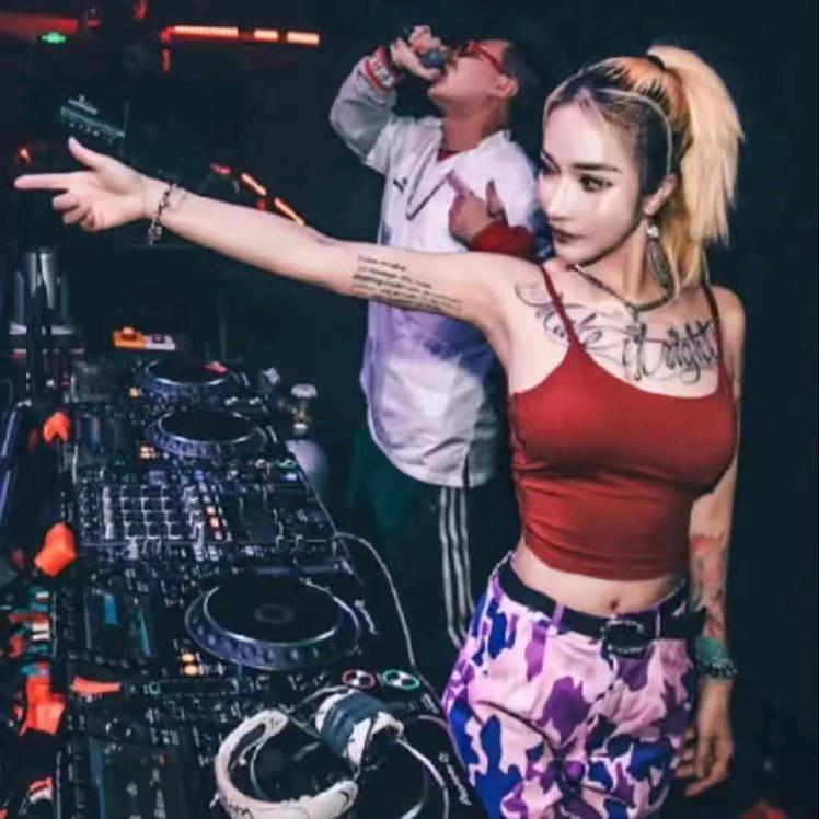 AI音乐汇▶• ılıılıılı