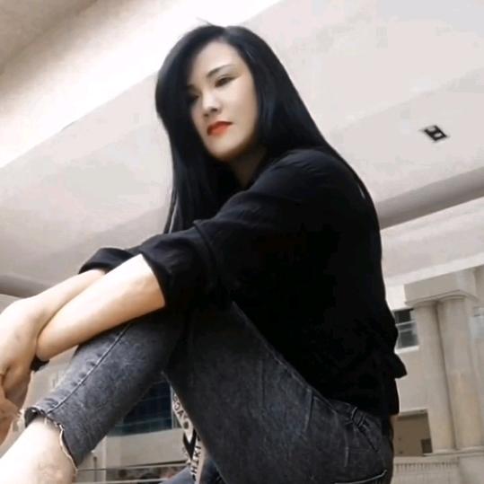 贵  C  罗 玖 月