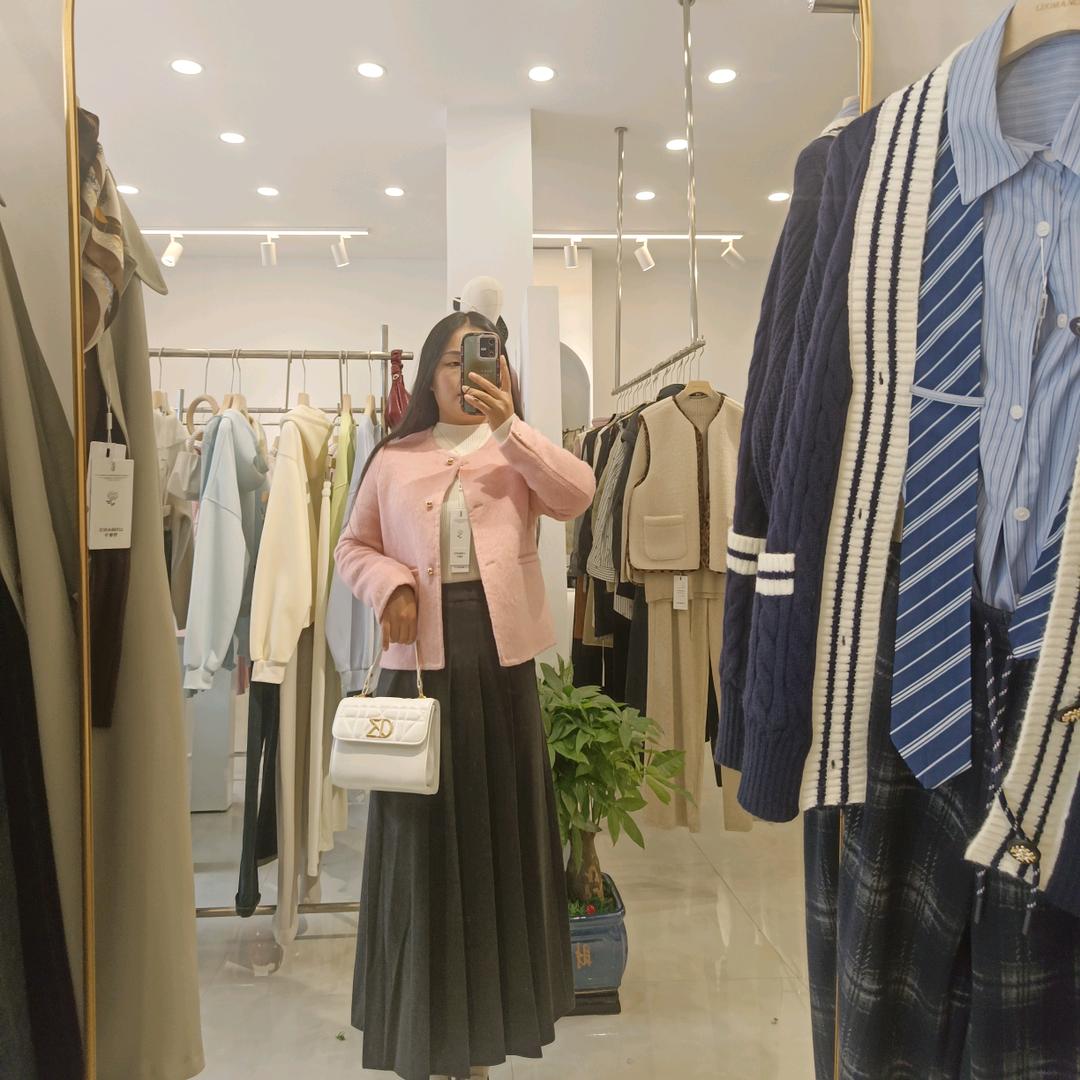 罗曼可女装平塘通州店