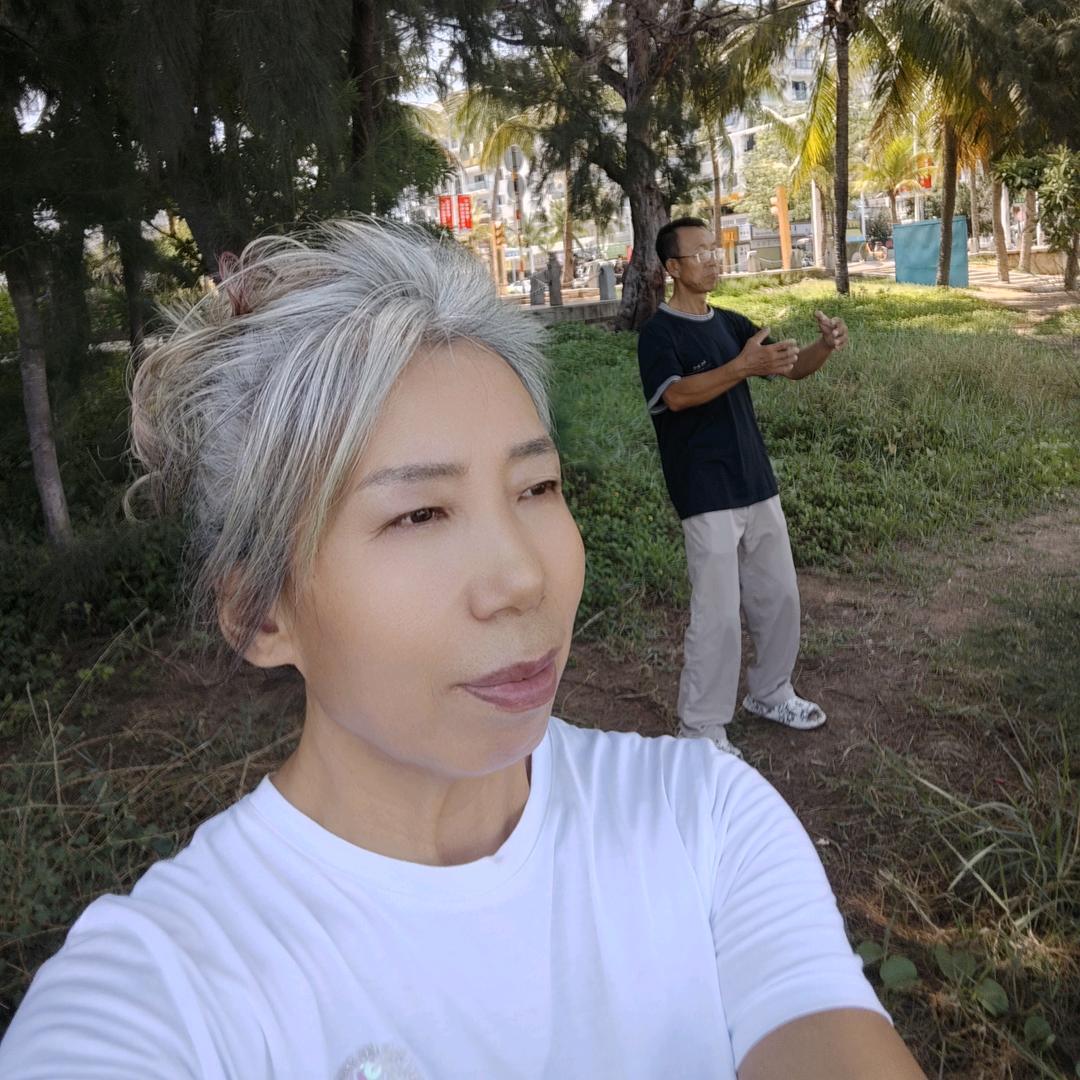 白发张姐15:40