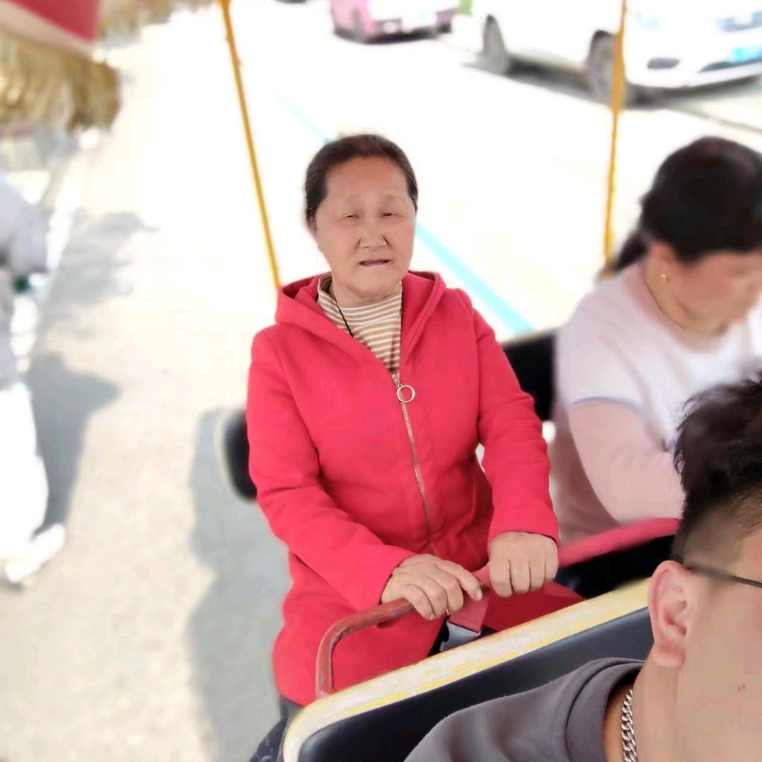 小妹，，