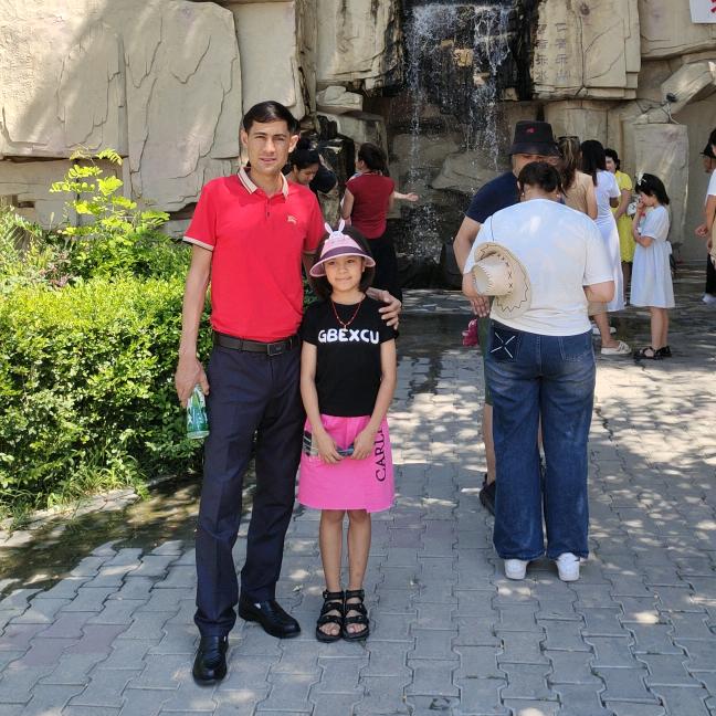 帕热哈提😉😉女儿