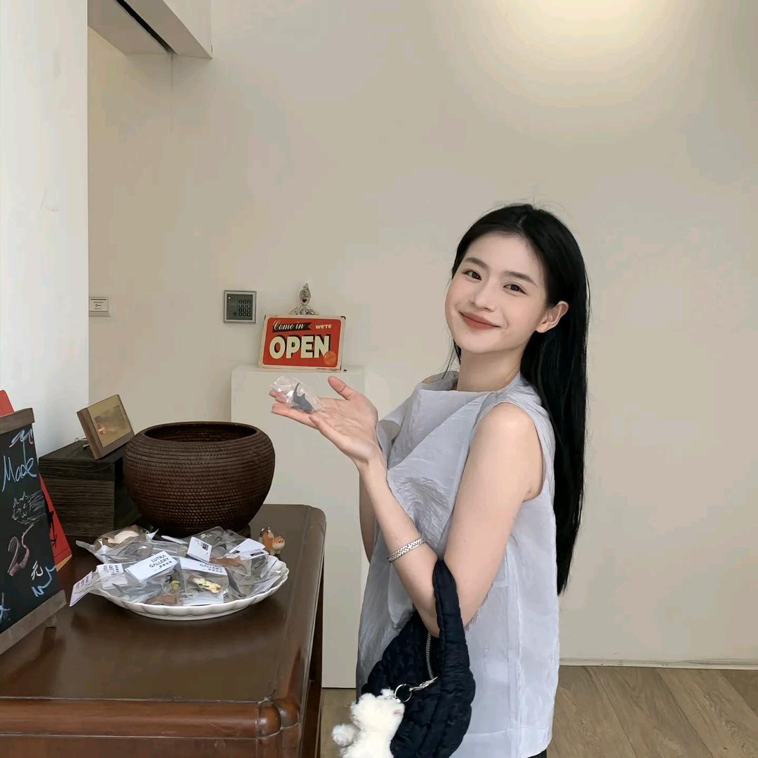 苡茉开心酱🍭