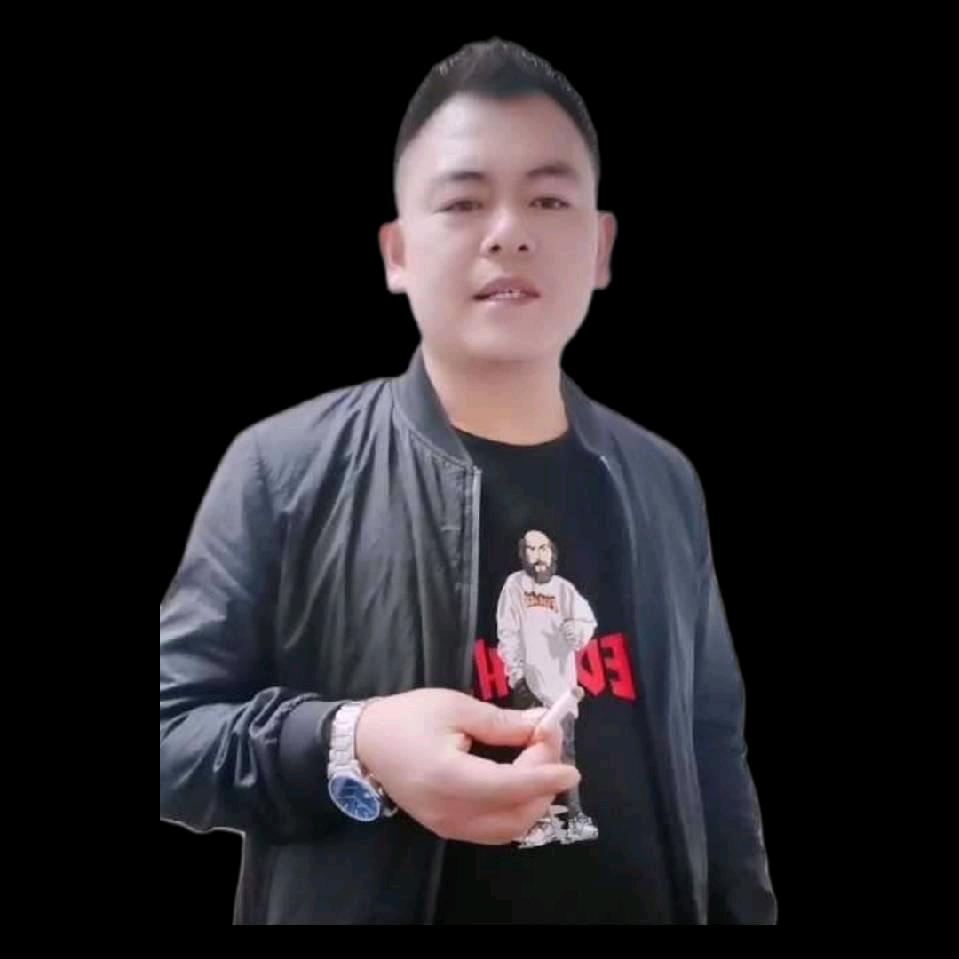强子哥