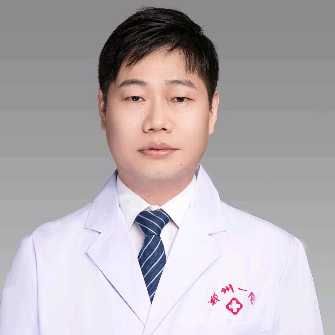 甲状腺乳腺医生李训海