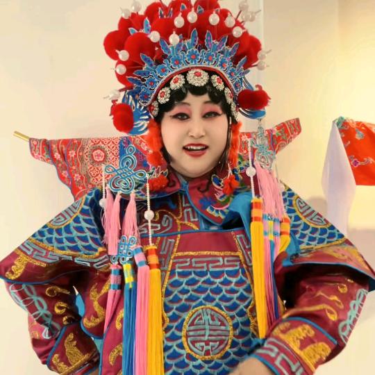 项城市贺丽戏装