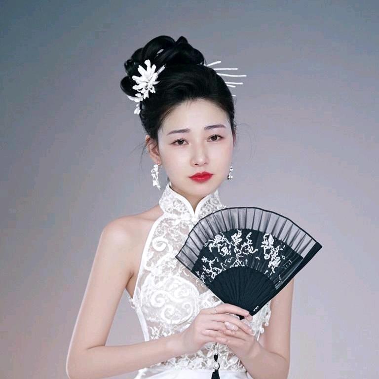 一朵梅🌈🌈大号晚上9点10直播