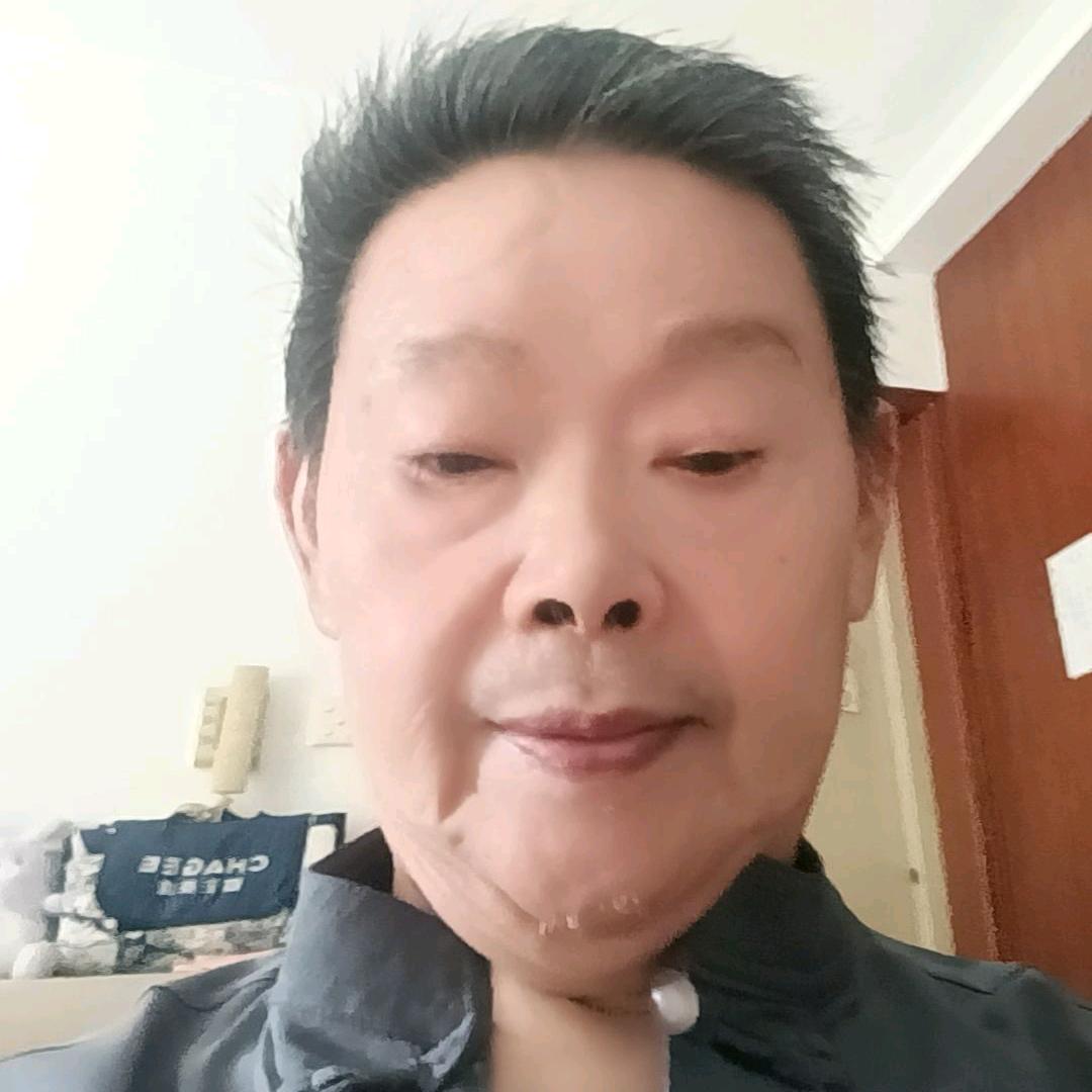 🌈开心果果
