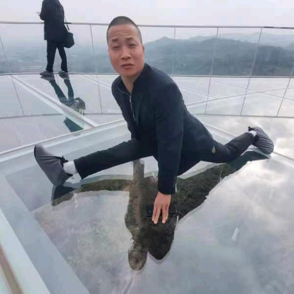 旷记时装加工店