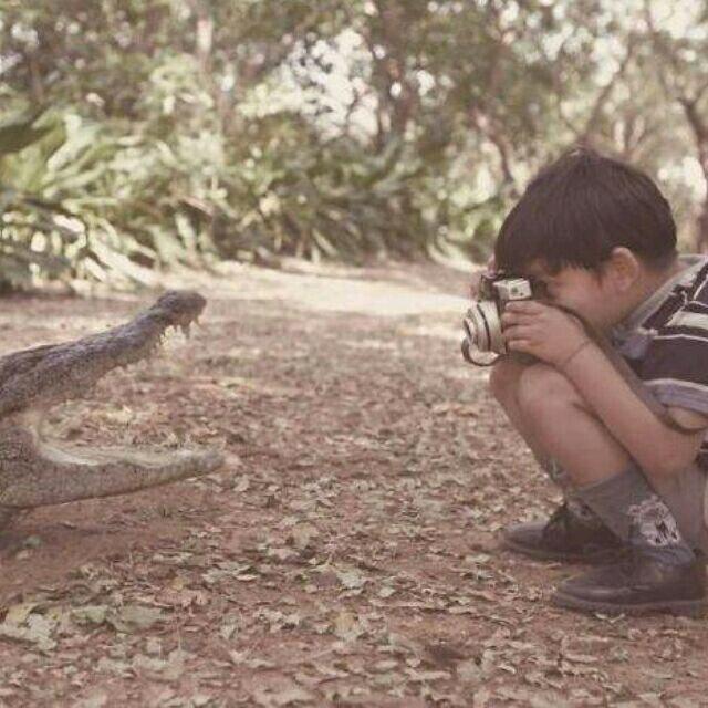女神裤子掉了   。