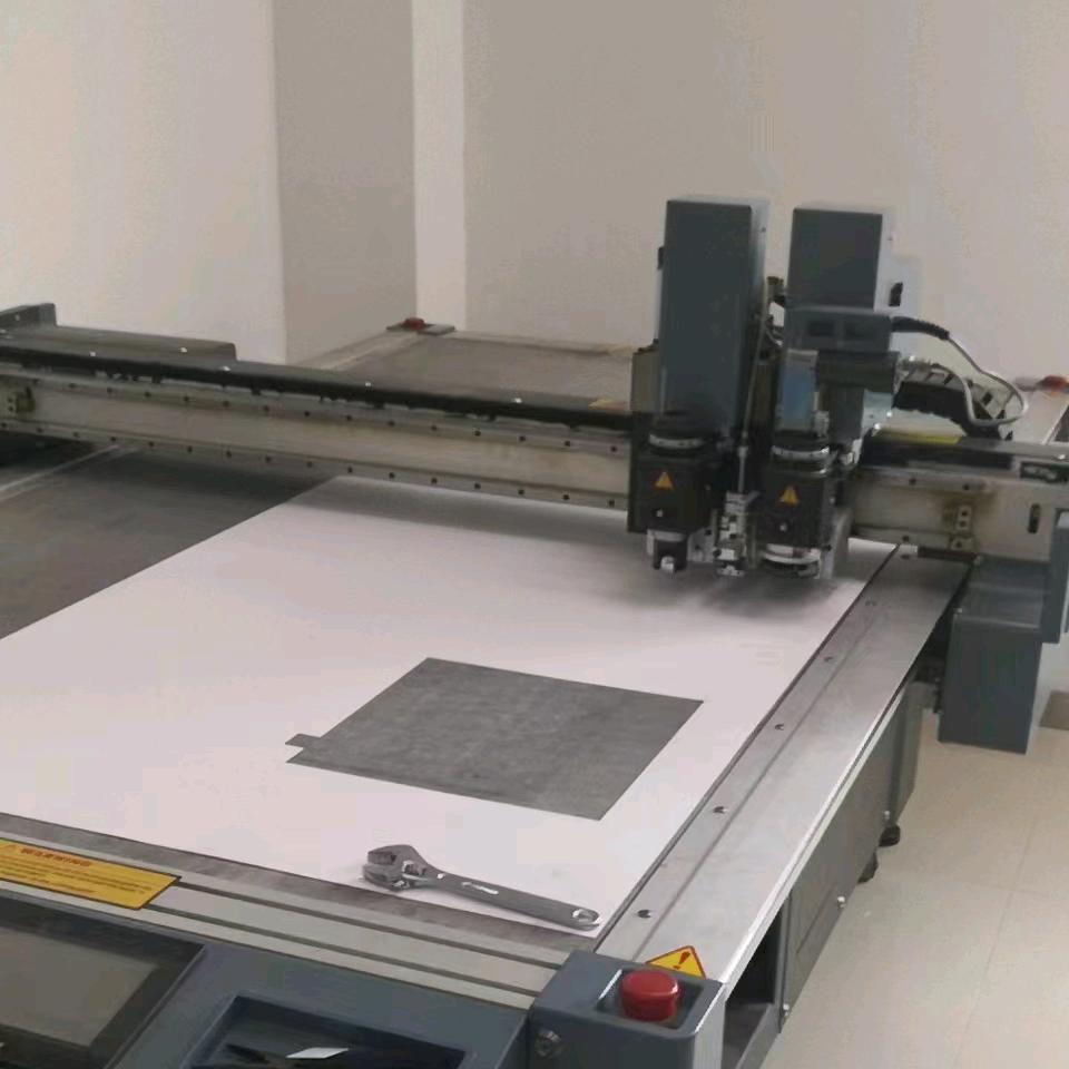 出售二手新机振动刀切割设备