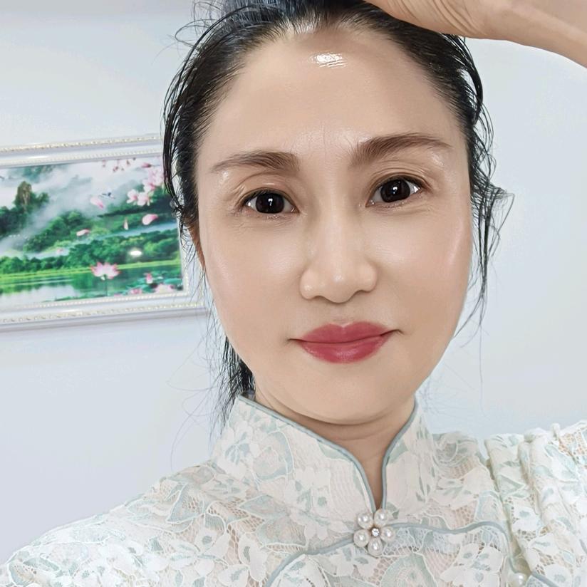 护肤曾老师