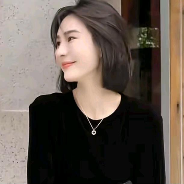 焦思文（时尚穿搭）