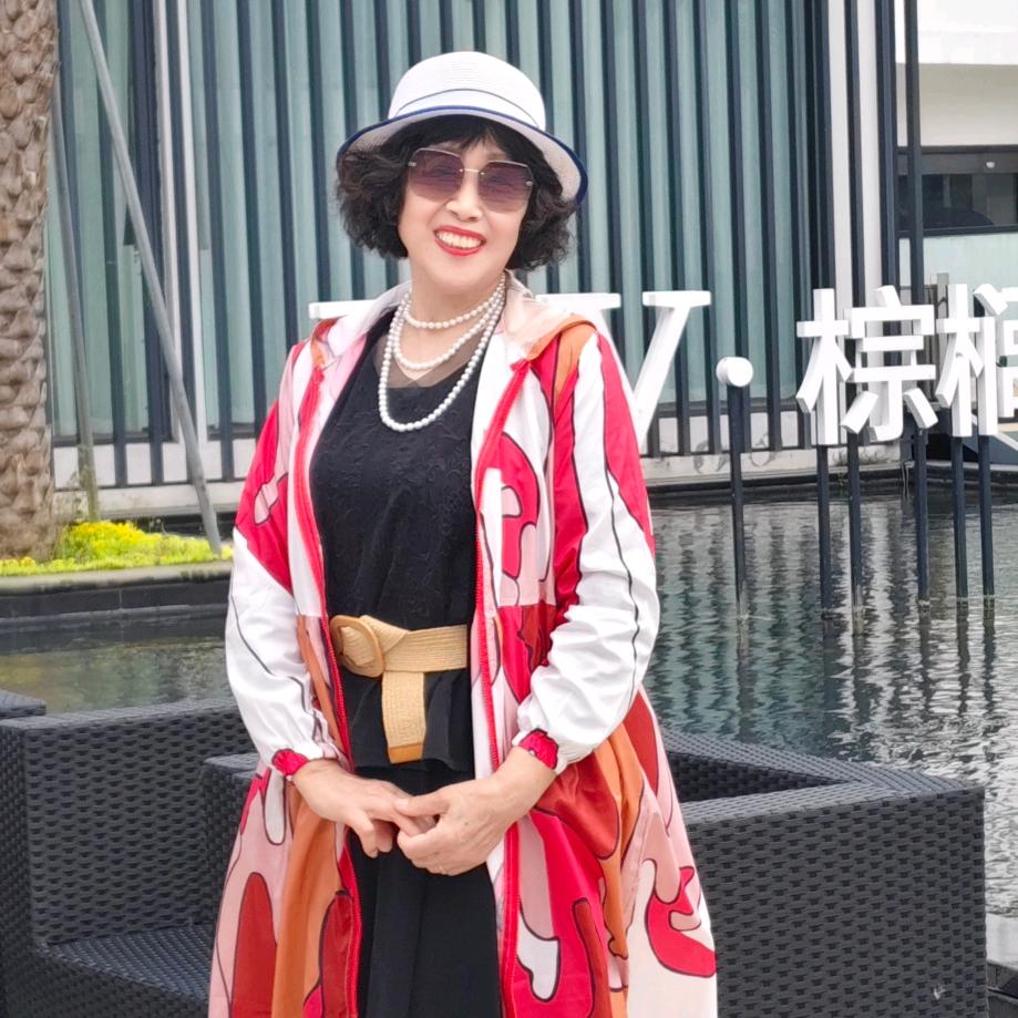 亚亚（拒私聊）