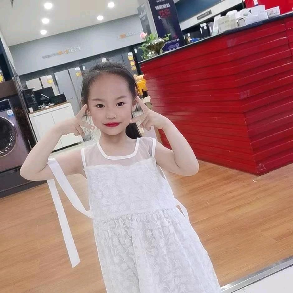 江露萍