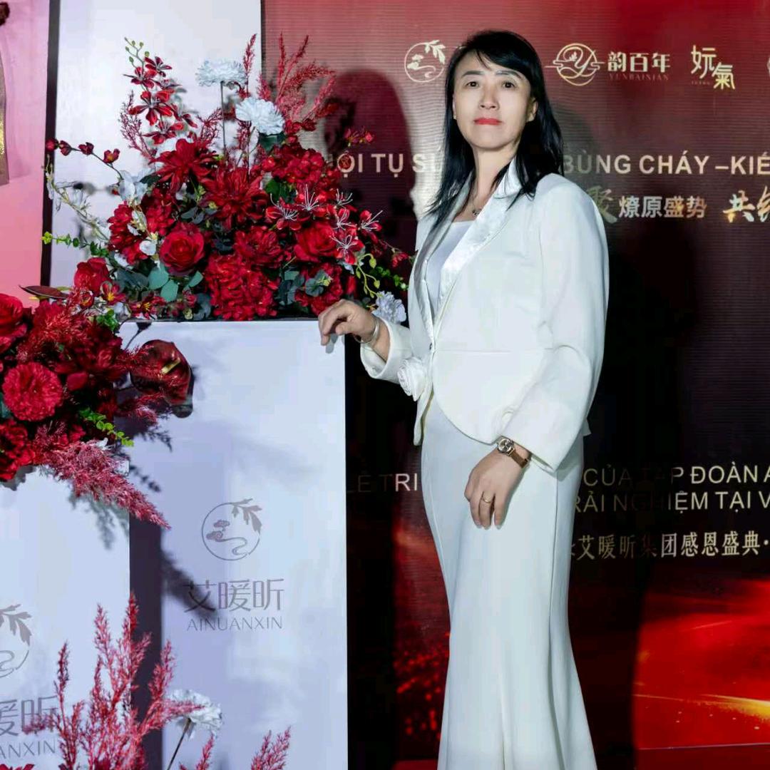 妧氣经络炮中式智能养生新品发布车永芬