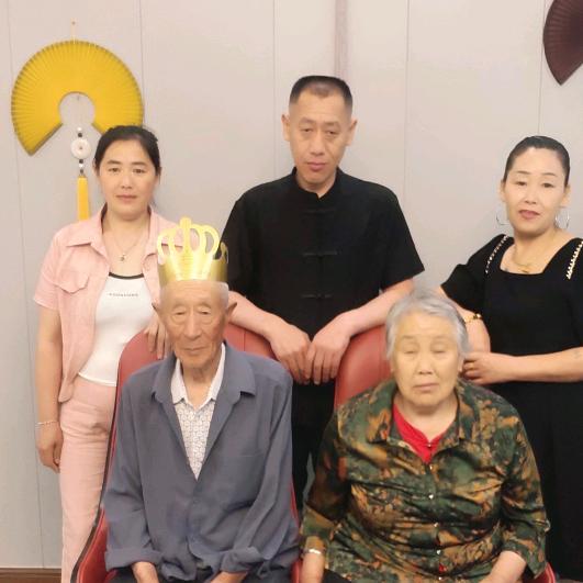 万事兴龙