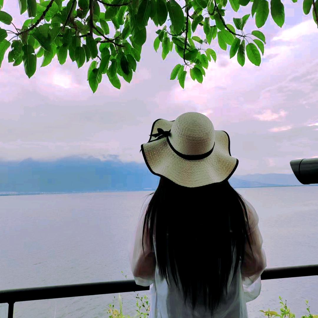 ℒᎭℯ⃝时光不语💞࿐