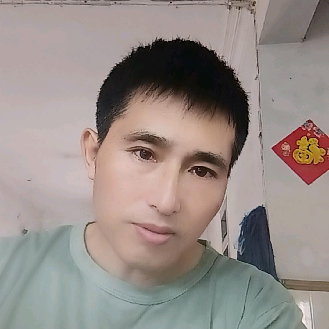 黄滔