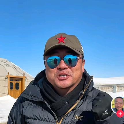 老马在草原砥砺前行