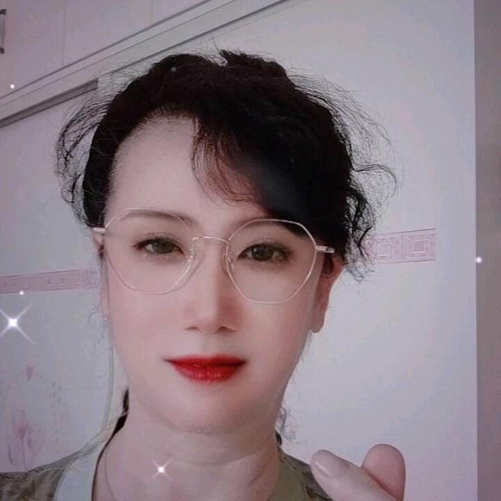 四姐穿搭