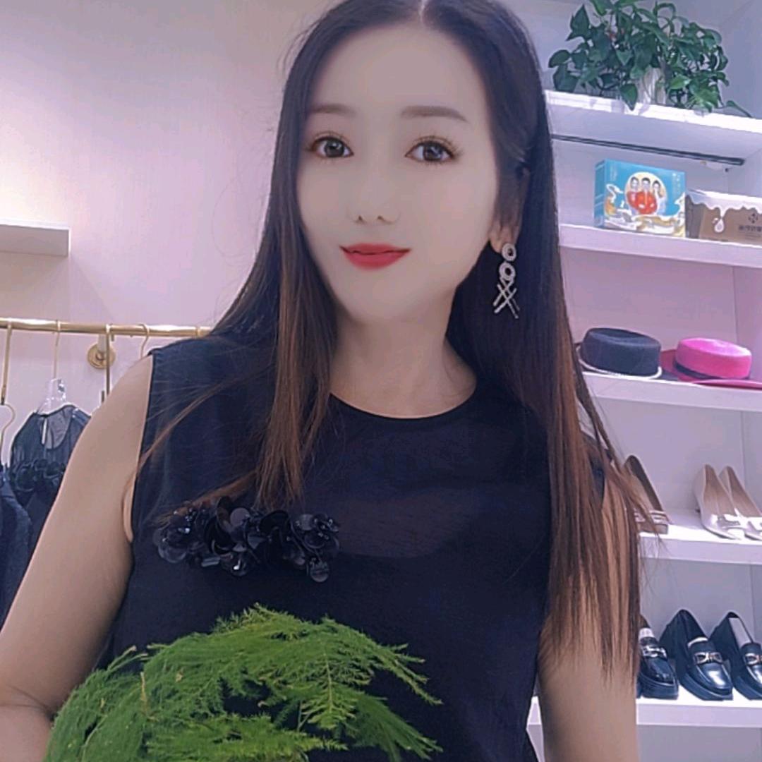 艾莱莹女装👗蕾蕾