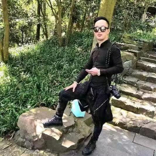 1个卖布 的乡巴佬