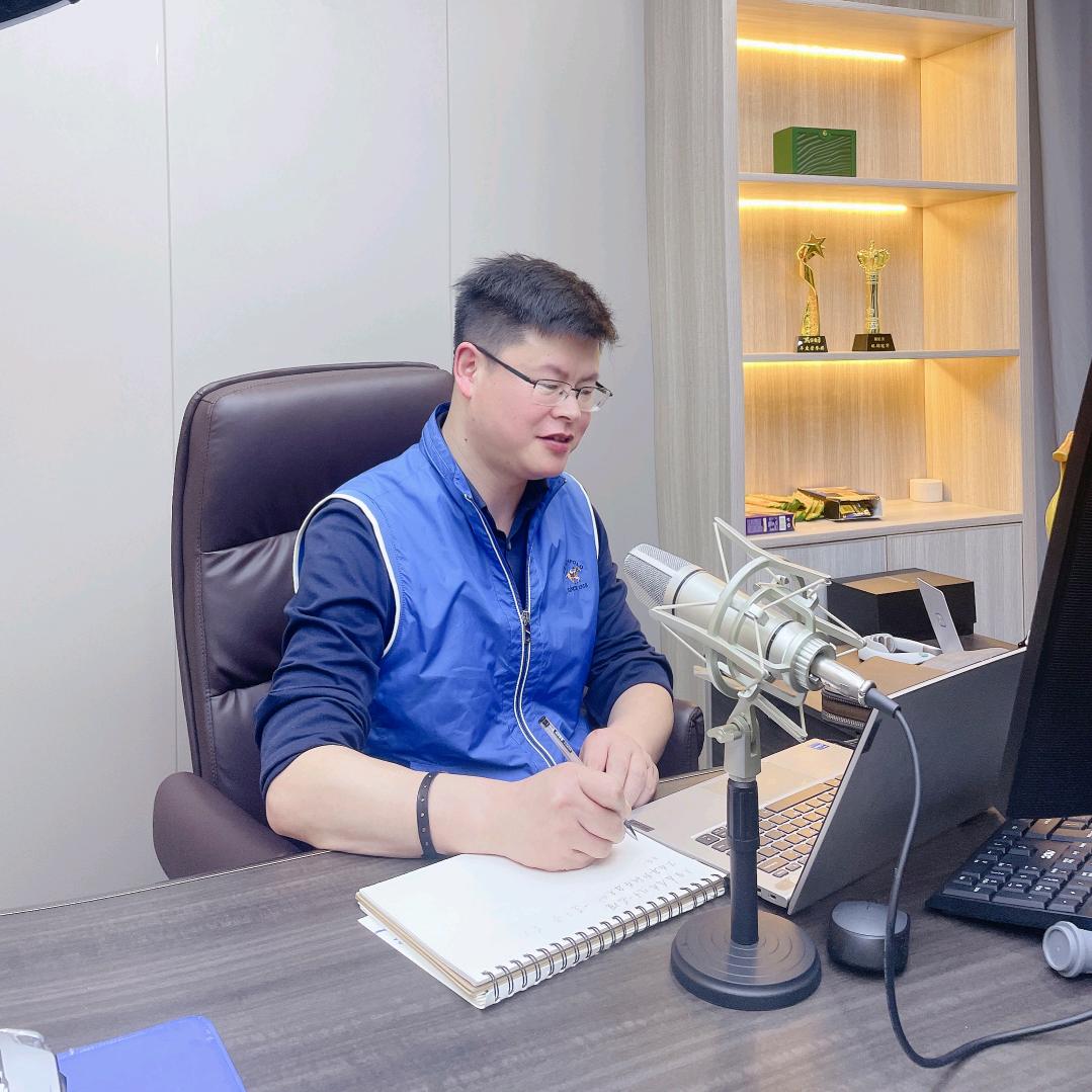 乐爸-新型创业者